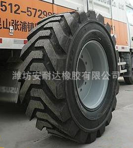 高效稳定的双驱动 安耐达445/65D22.5升降机轮胎优势解析
